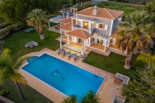 Villa em Pêra - Villa Peace