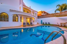 Villa em Armação de Pêra - Villa Seven Seas