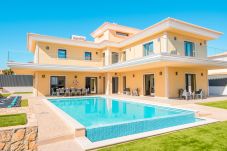Villa in Albufeira - Villa Lion Beach